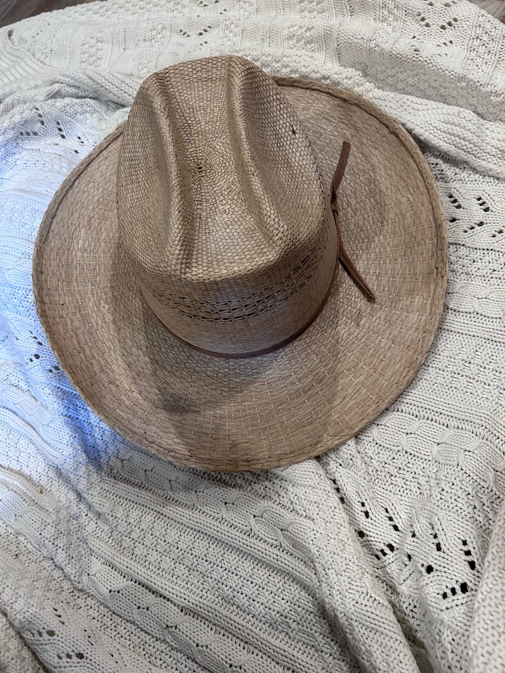 Wide Brim Stetson or Laredo Straw Sun Hat in Tan. Size 71/8. Tanbark, Rawlins